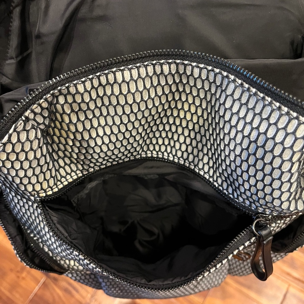 Backpack. Never used - Picture 6 of 6